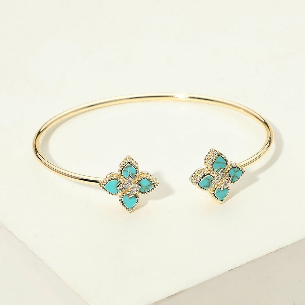 Elegant 14K Gold Plated Turquoise Clover Floral Bracelet - Picture 2 of 2